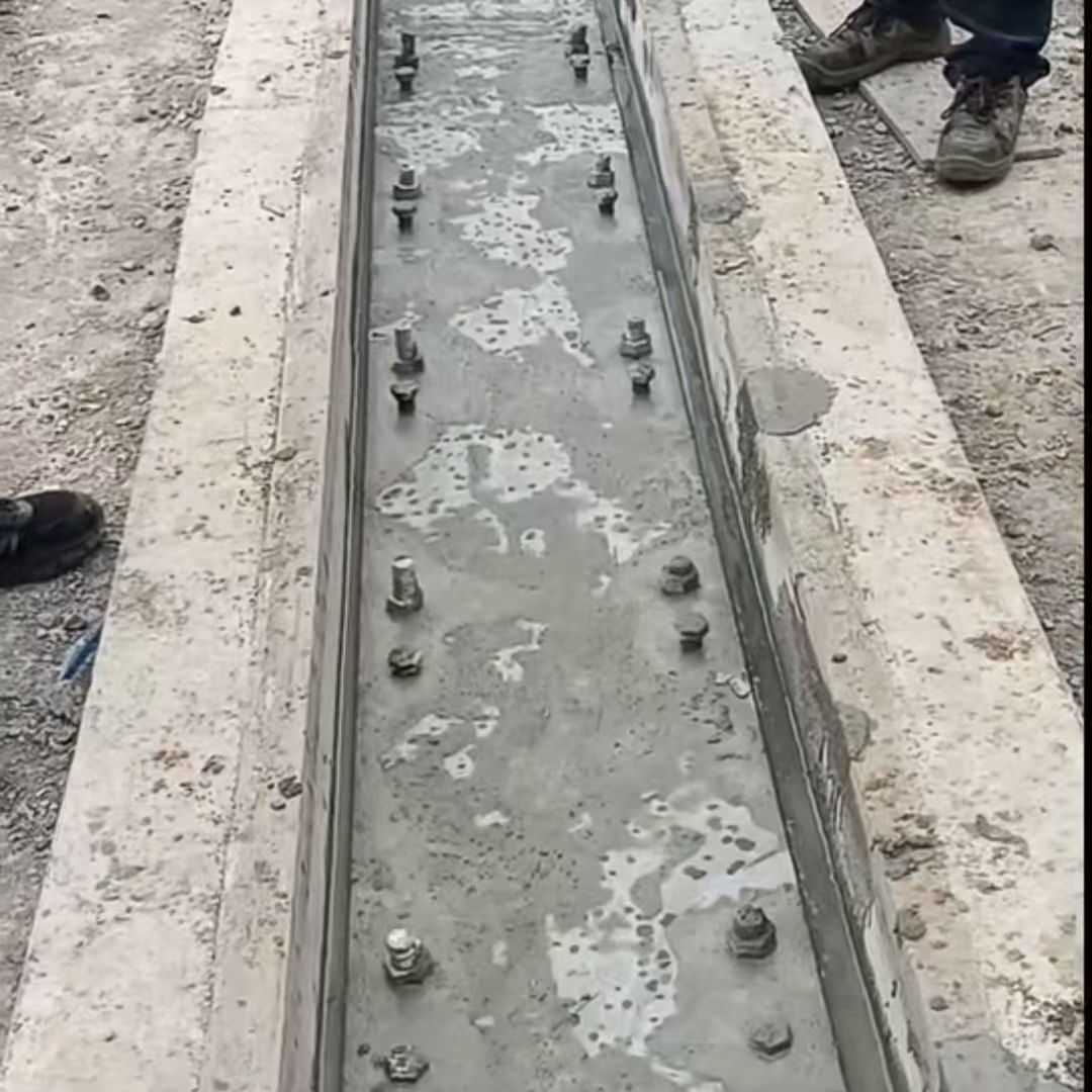 青秀环氧树脂轨道胶泥是什么？用在哪里？